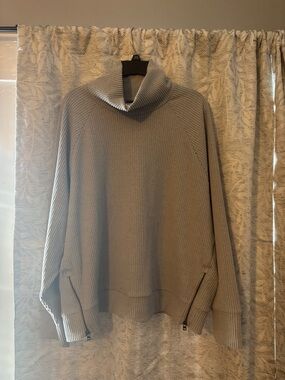Oversized Ribbed Turtleneck Sweater - Neutral Gray